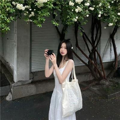 秋丰满月时